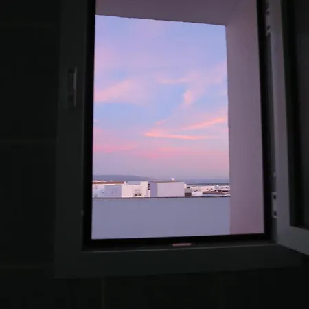 Casa Susan, Penthouse Apartment, View Over Old Town & The Sea